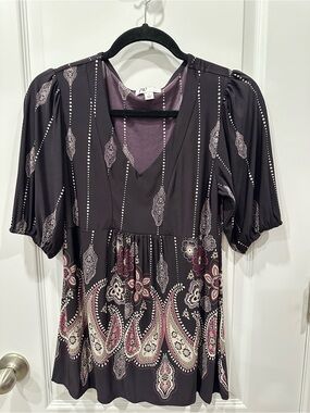JW Purple Paisley V-Neck Blouse